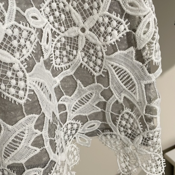 Lacey top - Picture 2 of 3